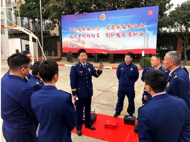 嘉定消防组织全勤指挥部深入开展实地调研